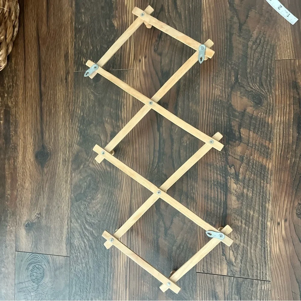 Boho Wooden Accordion Rack Vintage Expandable Wall Peg Hooks